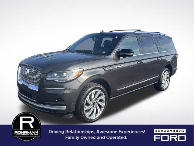 Used 2023 Lincoln Navigator L Reserve AWD/4WD image 1