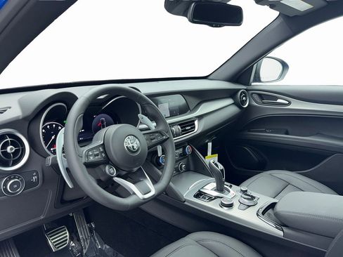 New 2025 Alfa Romeo Stelvio Sprint w/ Convenience Package image 14