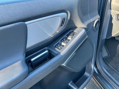 New 2026 Ford Expedition Active image 12