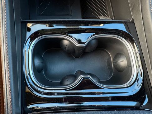 New 2026 Chrysler Pacifica Pinnacle w/ Trailer Tow Group image 29