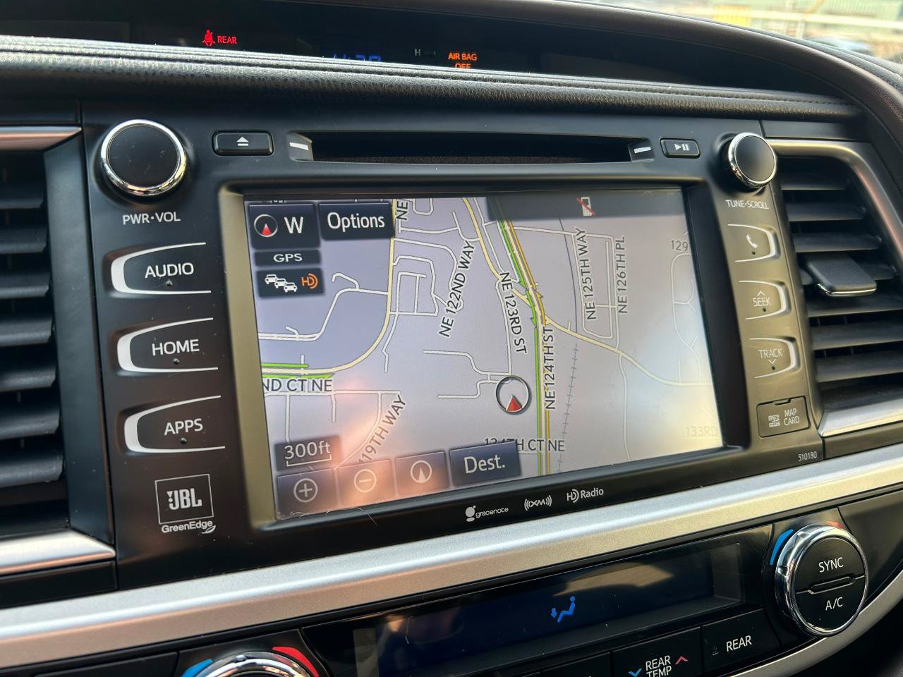 Used 2018 Toyota Highlander Limited AWD/4WD image 21