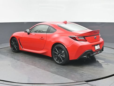 Used 2024 Toyota GR86 Premium RWD image 5