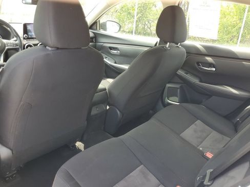 Used 2024 Nissan Sentra SR FWD image 9