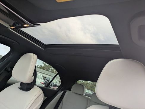 Used 2022 Mercedes-Benz C 300 Sedan image 20