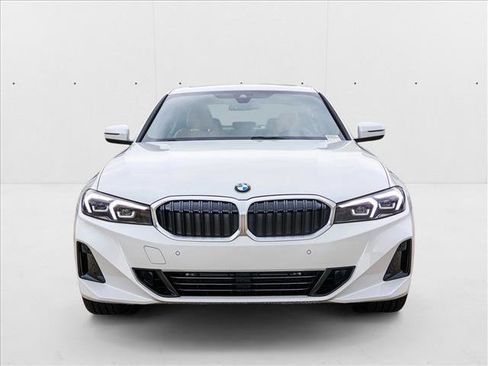 Used 2025 BMW 330i xDrive Sedan AWD/4WD image 2