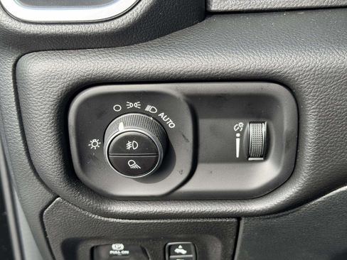 New 2026 RAM 1500 Big Horn w/ Night Edition AWD/4WD image 10