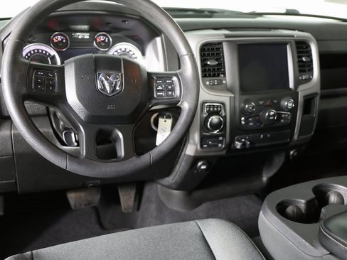 Used 2022 RAM 1500 Tradesman w/ Tradesman SXT Package image 11