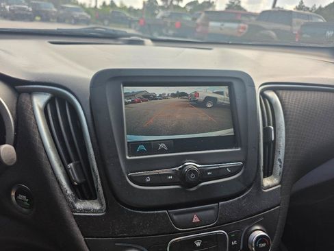 Used 2016 Chevrolet Malibu LS FWD image 17