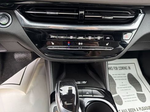 Used 2024 Buick Envista Avenir FWD image 23