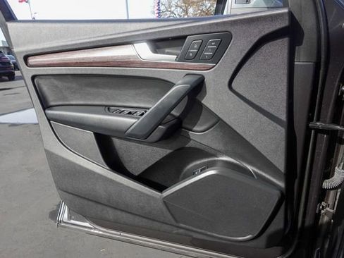 Used 2021 Audi Q5 2.0T Premium w/ Convenience Package image 23