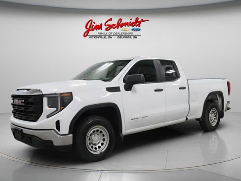 Used 2023 GMC Sierra 1500 Pro w/ Trailering Package AWD/4WD image 2
