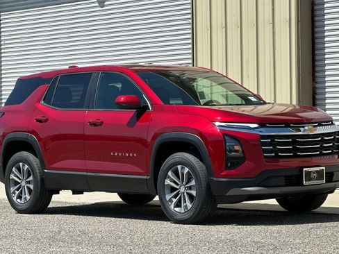 New 2026 Chevrolet Equinox LT w/ Convenience Package II FWD image 9