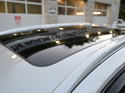 Used 2023 Nissan Rogue SV w/ SV Premium Package image 5