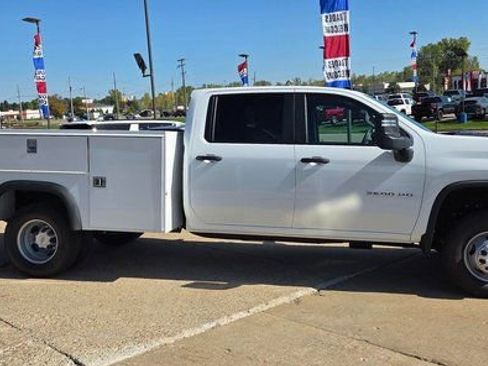 New 2025 Chevrolet Silverado 3500 W/T w/ WT Convenience Package AWD/4WD image 6