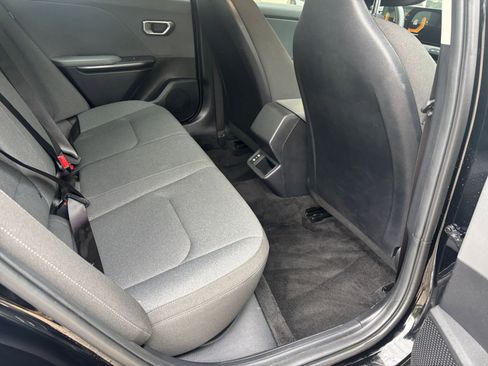 Used 2025 Kia K4 FWD image 40