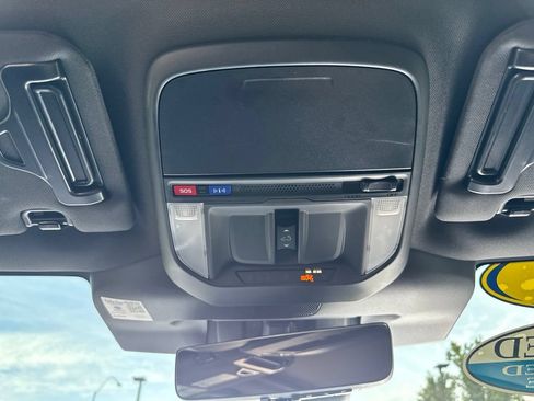 Certified 2025 Subaru Forester Touring w/ Touring Package AWD/4WD image 25