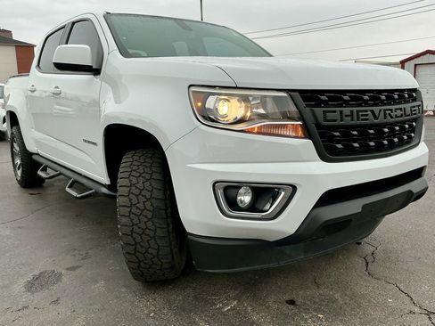 Used 2019 Chevrolet Colorado Z71 image 2