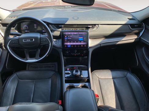 Used 2022 Jeep Grand Cherokee L Limited image 10