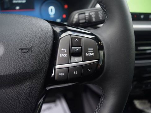 Used 2023 Ford Escape Active w/ Tech Pack #2 AWD/4WD image 5