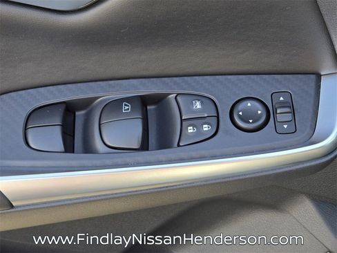 Used 2025 Nissan Sentra SR image 21