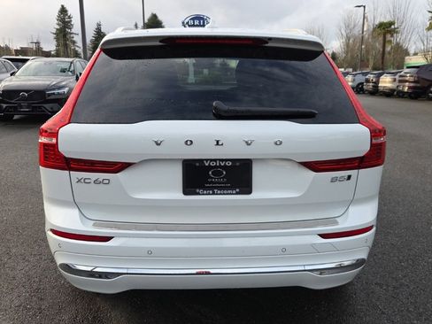 Certified 2023 Volvo XC60 B5 Plus w/ Climate Package image 12