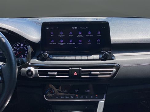 Certified 2022 Kia Seltos SX w/ Sunroof Package AWD/4WD image 14