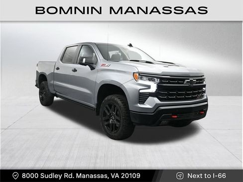 Used 2024 Chevrolet Silverado 1500 LT Trail Boss w/ LT Trail Boss Premium Package AWD/4WD image 7