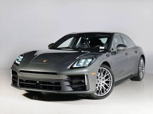 New 2026 Porsche Panamera 4 AWD/4WD image 1