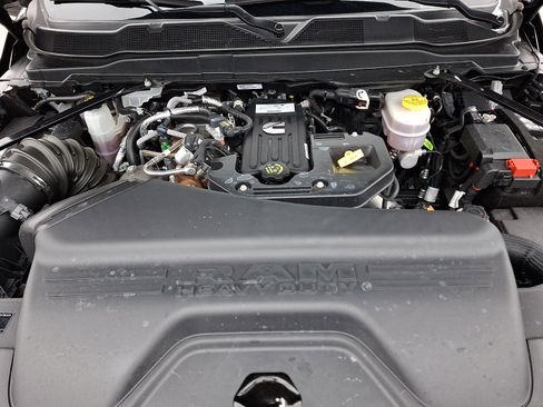 Used 2025 RAM 2500 Limited image 32