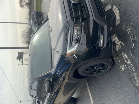 New 2026 Honda Ridgeline Black Edition image 3