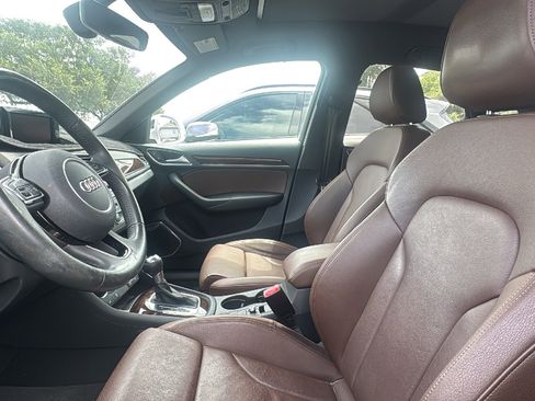 Used 2018 Audi Q3 2.0T Premium Plus FWD image 8