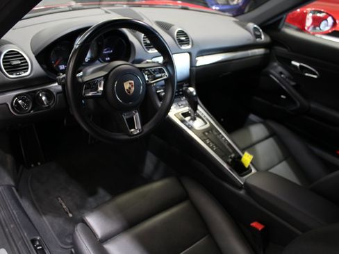 Used 2021 Porsche 718 Cayman S RWD image 23