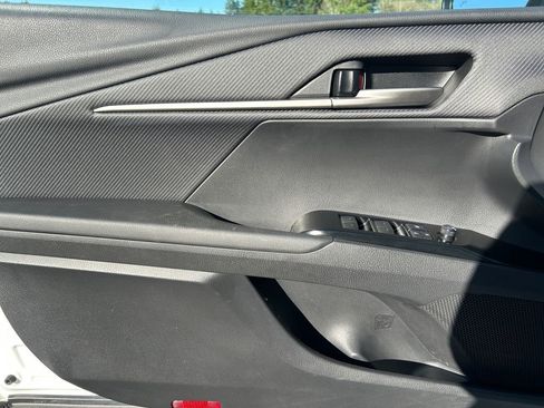 Used 2025 Toyota Camry SE image 22