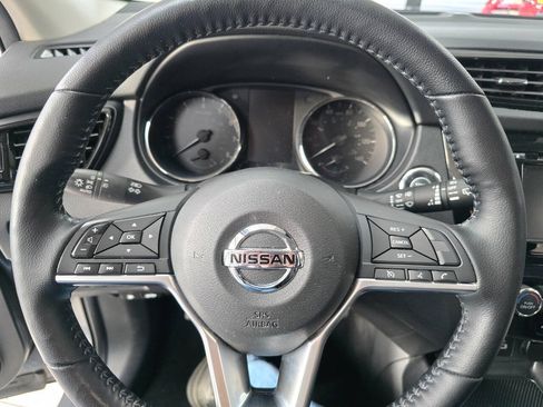 Used 2022 Nissan Rogue Sport SV AWD/4WD image 27