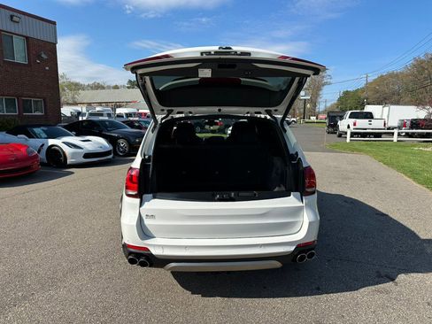 Used 2018 BMW X5 xDrive50i image 32
