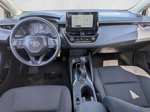 Used 2024 Toyota Corolla LE FWD image 22