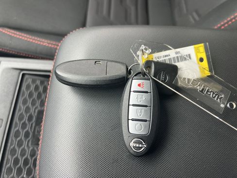 Used 2023 Nissan Frontier Pro-X w/ Pro Convenience Package RWD image 37