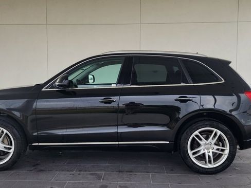 Used 2017 Audi Q5 2.0T Premium Plus w/ Technology Package image 9