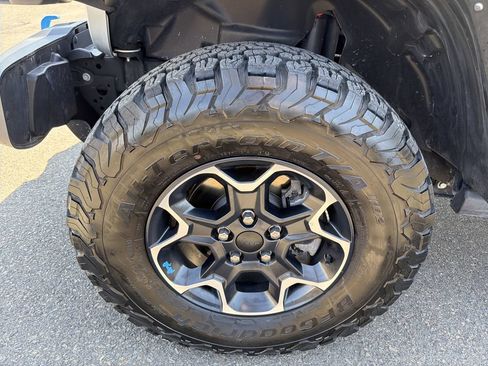 Used 2023 Jeep Wrangler Unlimited Rubicon 4xe w/ Cold Weather Group AWD/4WD image 26