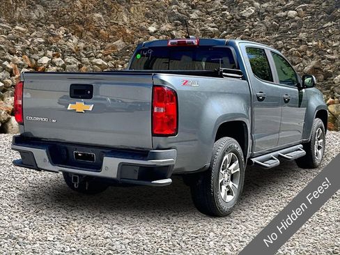 Used 2019 Chevrolet Colorado Z71 AWD/4WD image 2