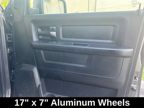 Used 2018 RAM 1500 Express RWD image 23