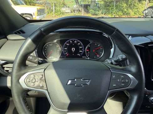 Certified 2023 Chevrolet Traverse Premier w/ Redline Edition AWD/4WD image 25