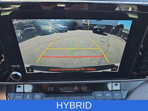 Used 2025 Toyota Camry SE FWD image 21
