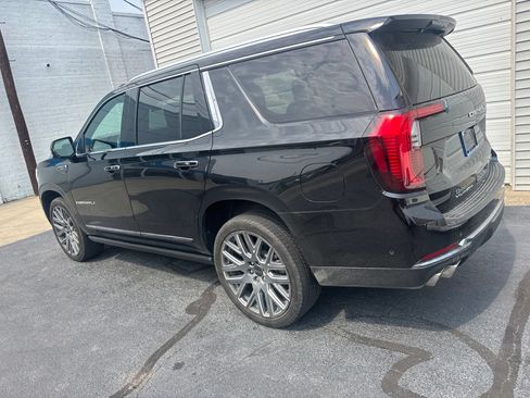 Used 2025 GMC Yukon Denali Ultimate AWD/4WD image 11