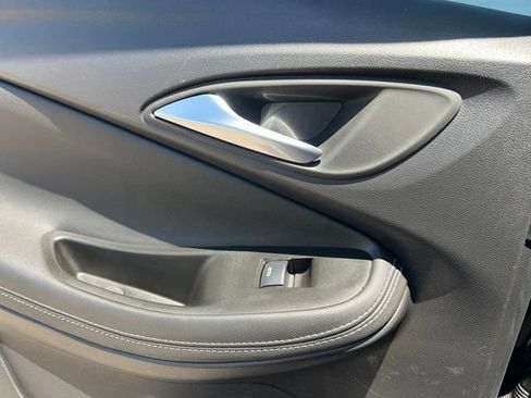 Used 2025 Buick Encore GX Preferred FWD image 26
