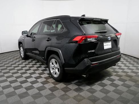 Used 2021 Toyota RAV4 XLE w/ Convenience Package image 26