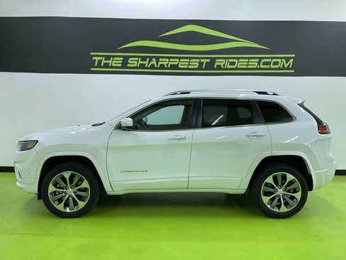Used 2019 Jeep Cherokee Overland w/ Technology Group image 6