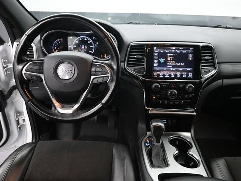 Used 2020 Jeep Grand Cherokee Altitude AWD/4WD image 11
