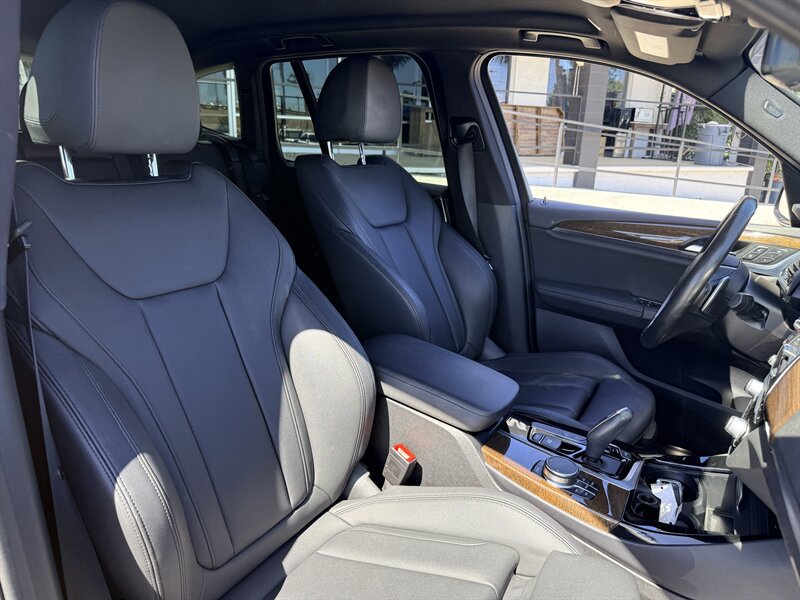 Used 2019 BMW X3 xDrive30i w/ Driving Assistance Package AWD/4WD image 31