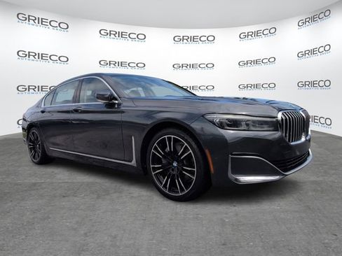 Used 2020 BMW 740i RWD image 1